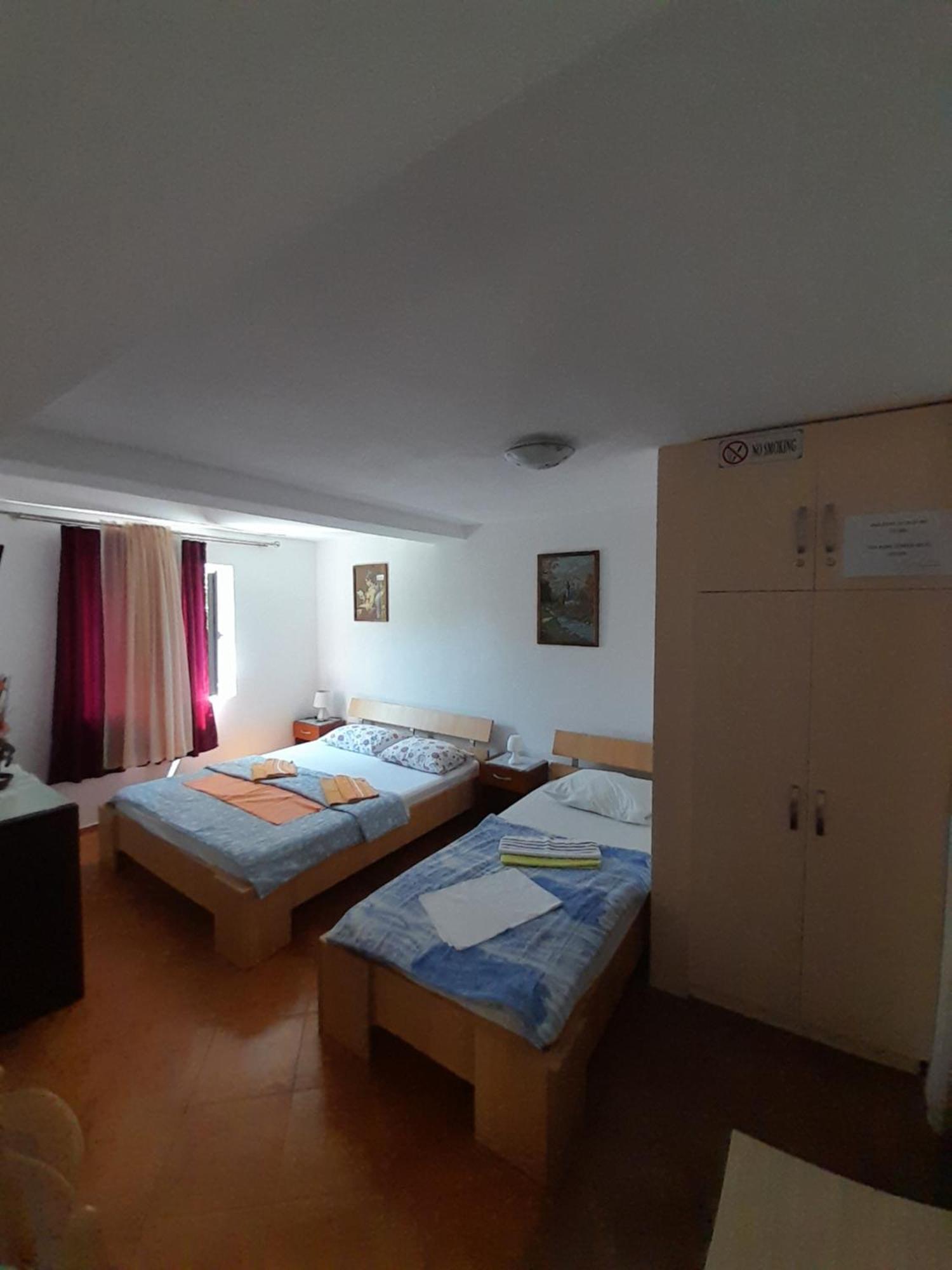 Apartments Kovacevic Petrovac Kamer foto